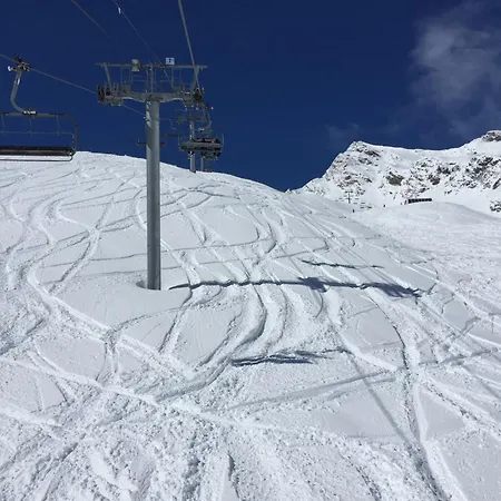 Feriehus Confort Au Bord Du Gave